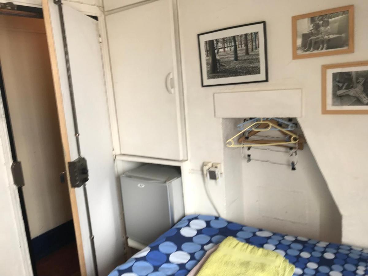 Studette Marais Musee Picasso Parigi Esterno foto