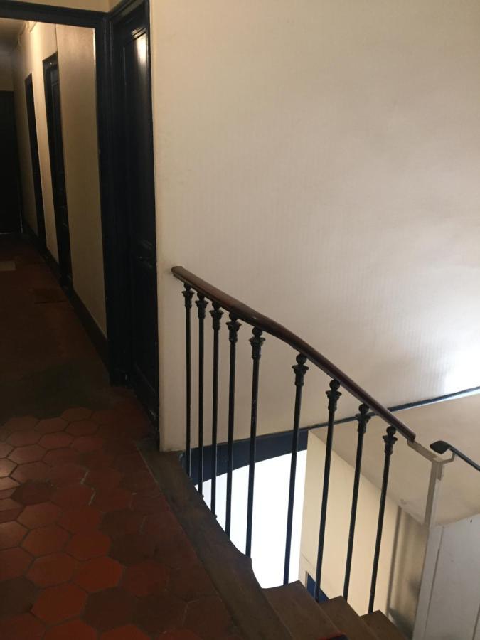 Studette Marais Musee Picasso Parigi Esterno foto